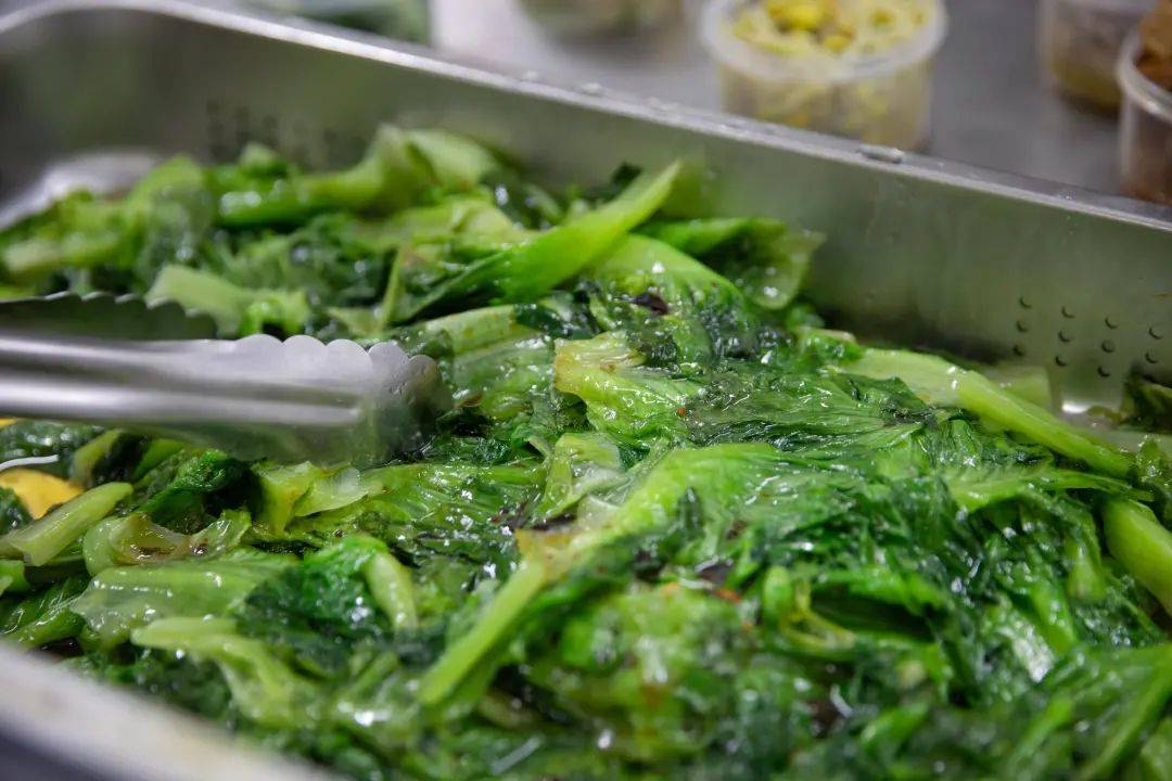 陵水机关食堂里浓浓的邻里“味”开元棋牌民生实事“陵”距离(图10) 陵水机关食堂里浓浓的邻里“味”开元棋牌民生实事“陵”距离(图10)